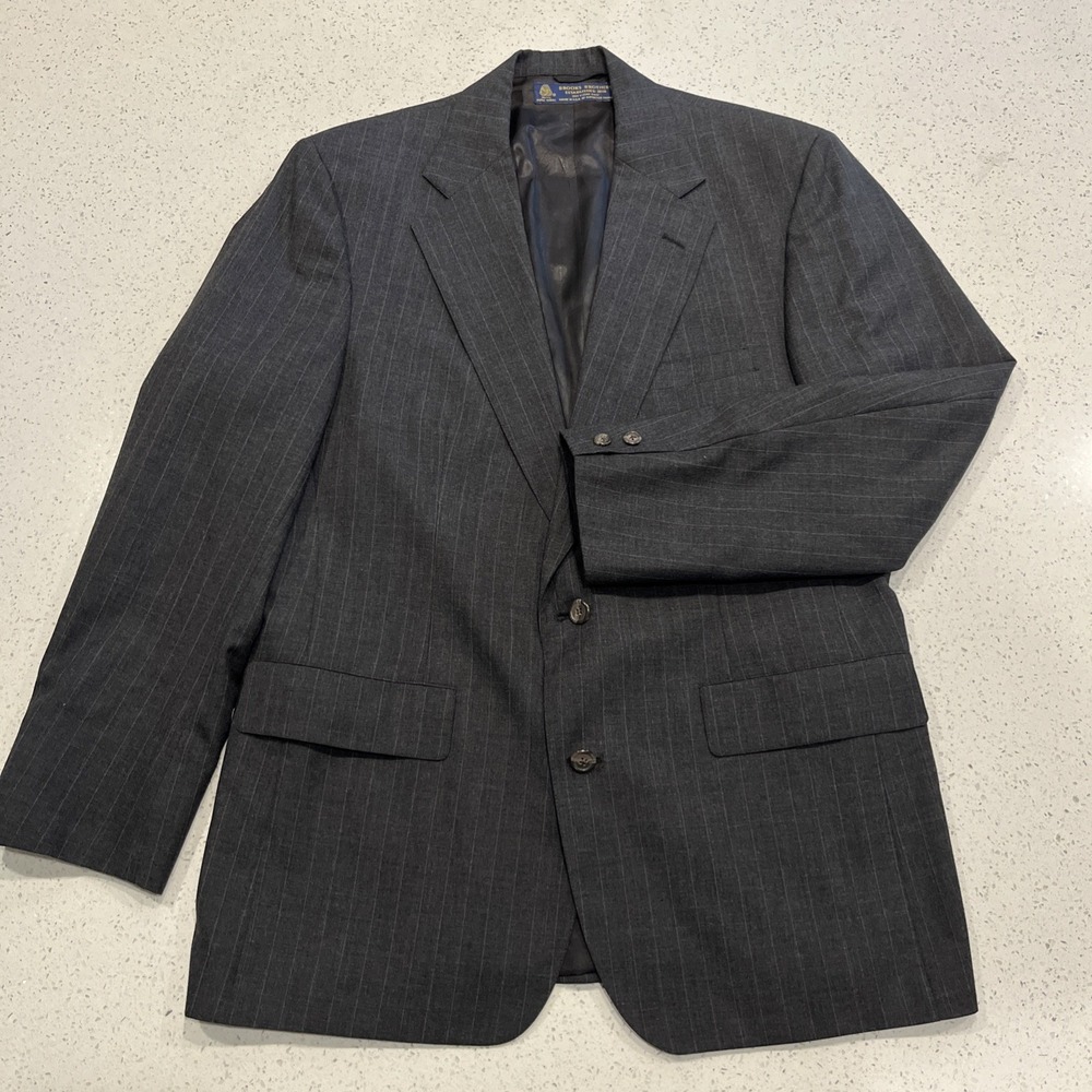 Brooks Brothers Men's Pinstripe Wool Blazer Suit Size 44 R Made In USA